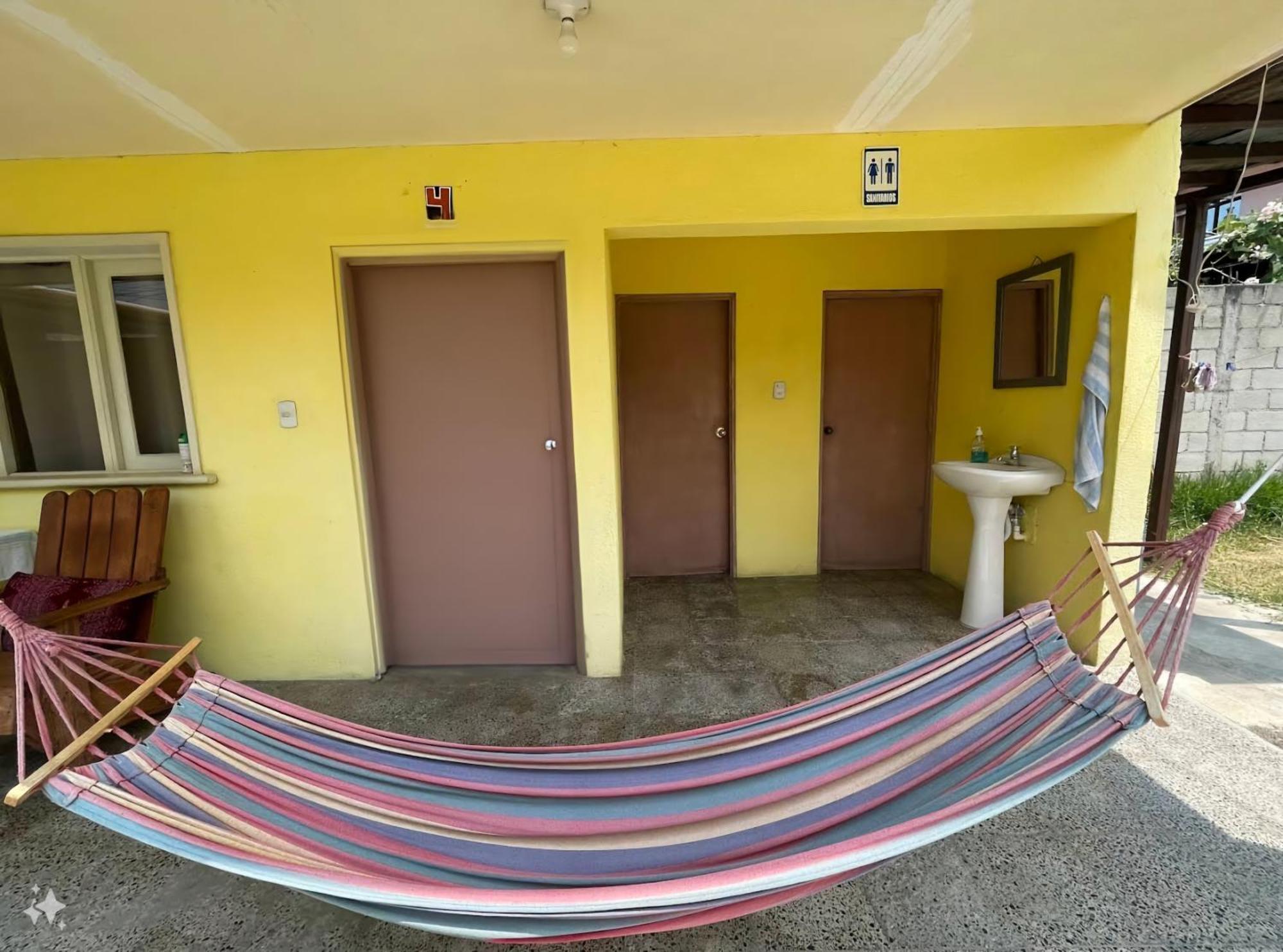 Hostal The Friends Panajachel Exterior foto